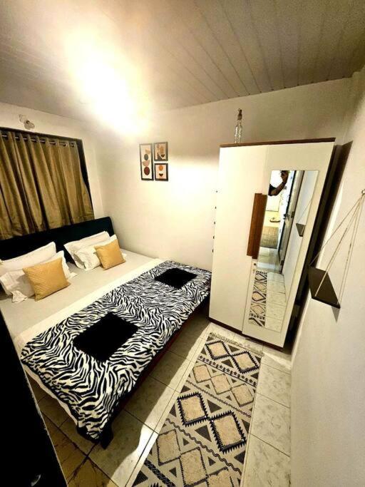 The Pali Nook, Cozy Bandra Escape Apartment Mumbai Exterior photo